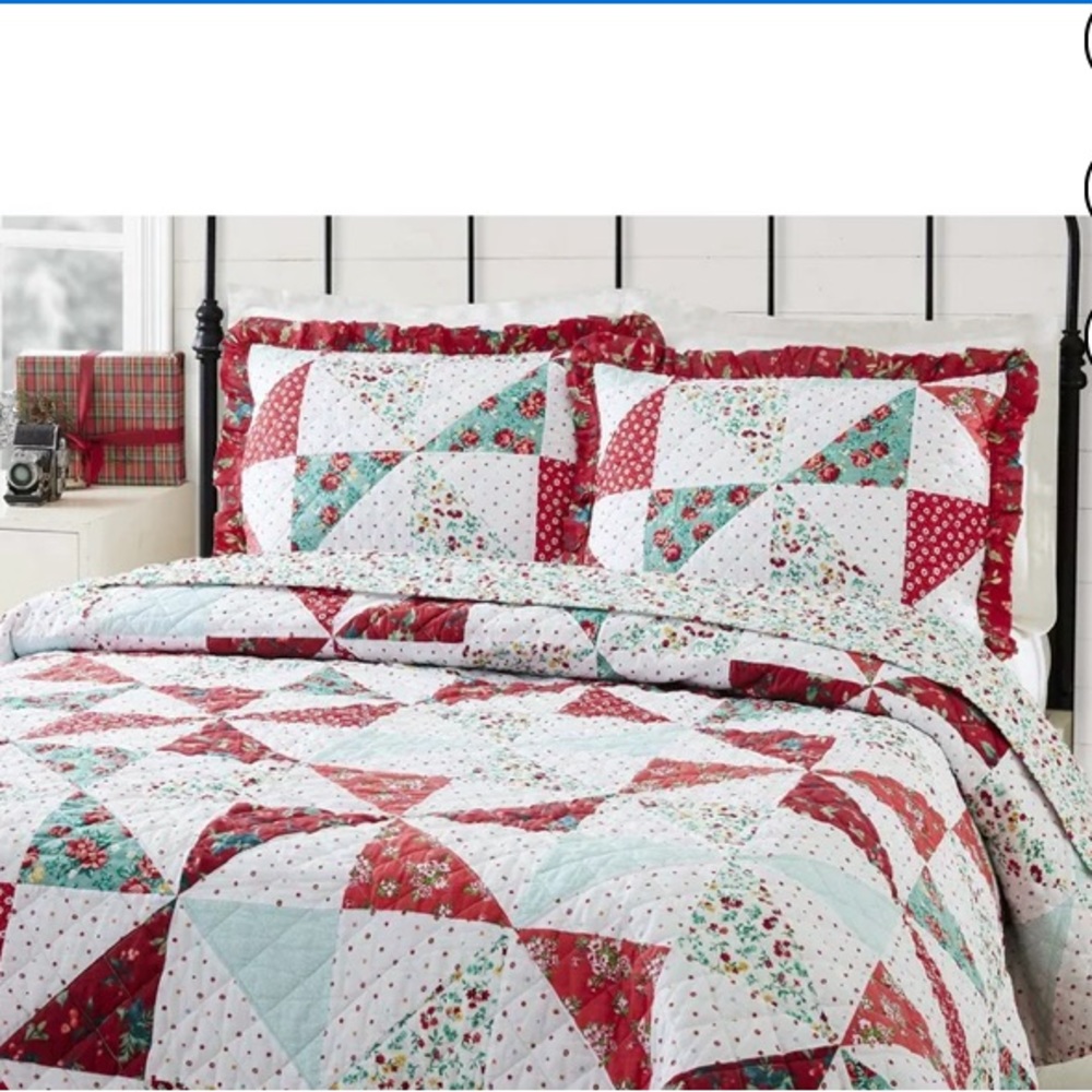 Pioneer woman pinwheel quit set